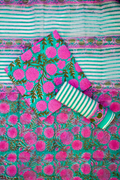 GREEN PINK