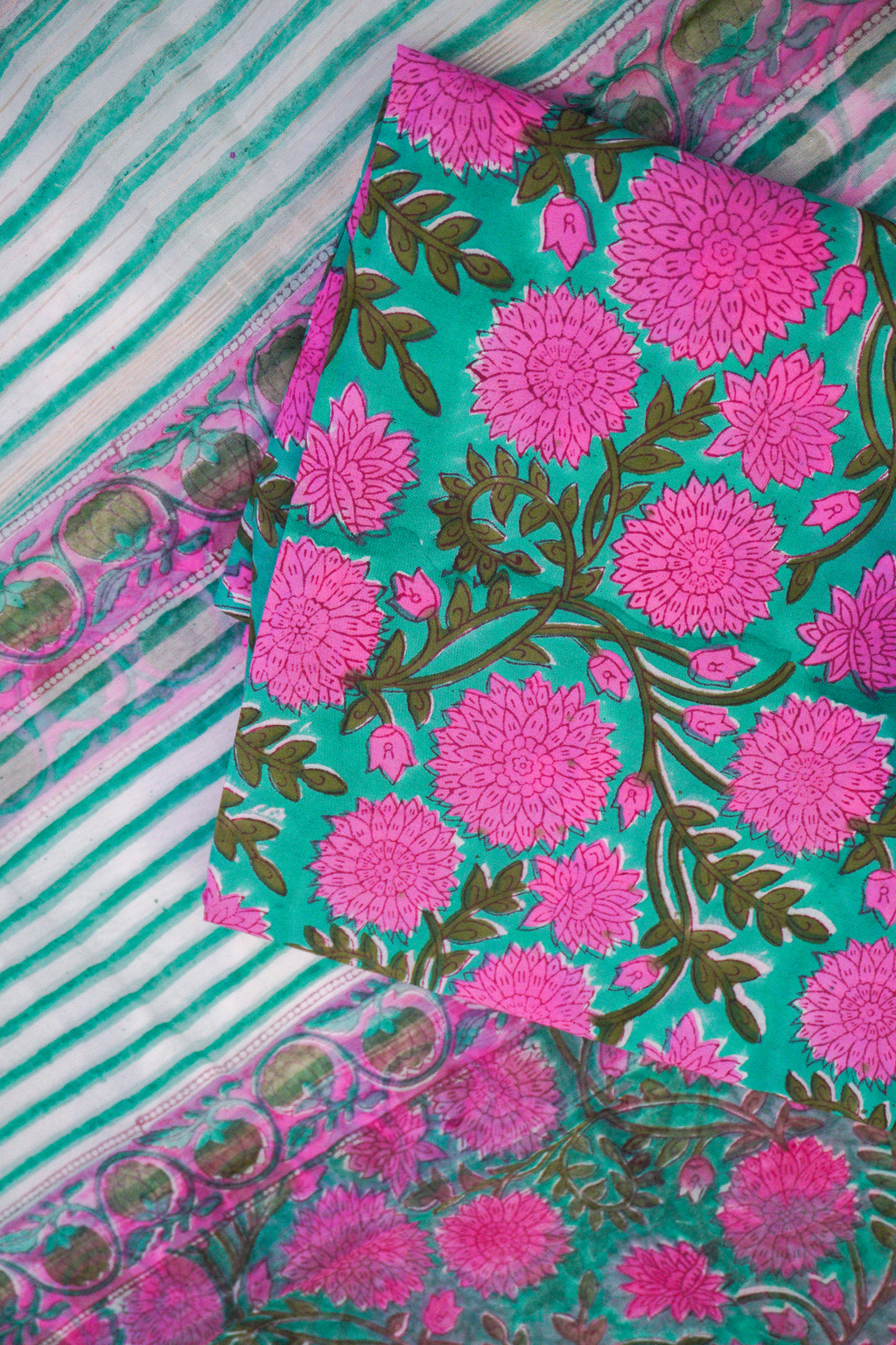 GREEN PINK