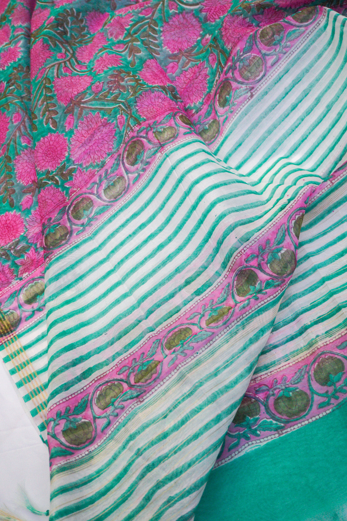 GREEN PINK