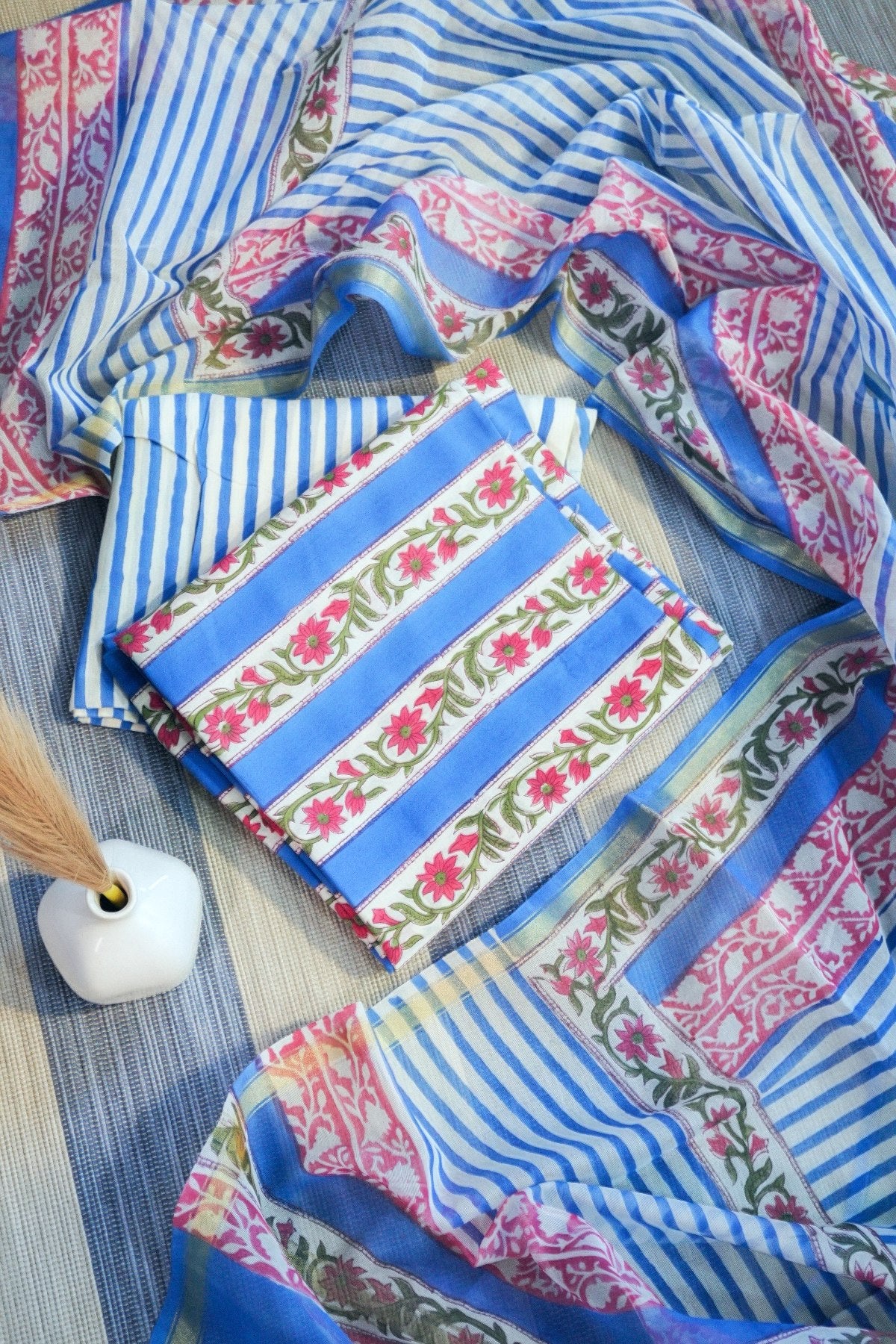 BLUE PINK FLORAL