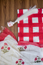 RED CHECKED