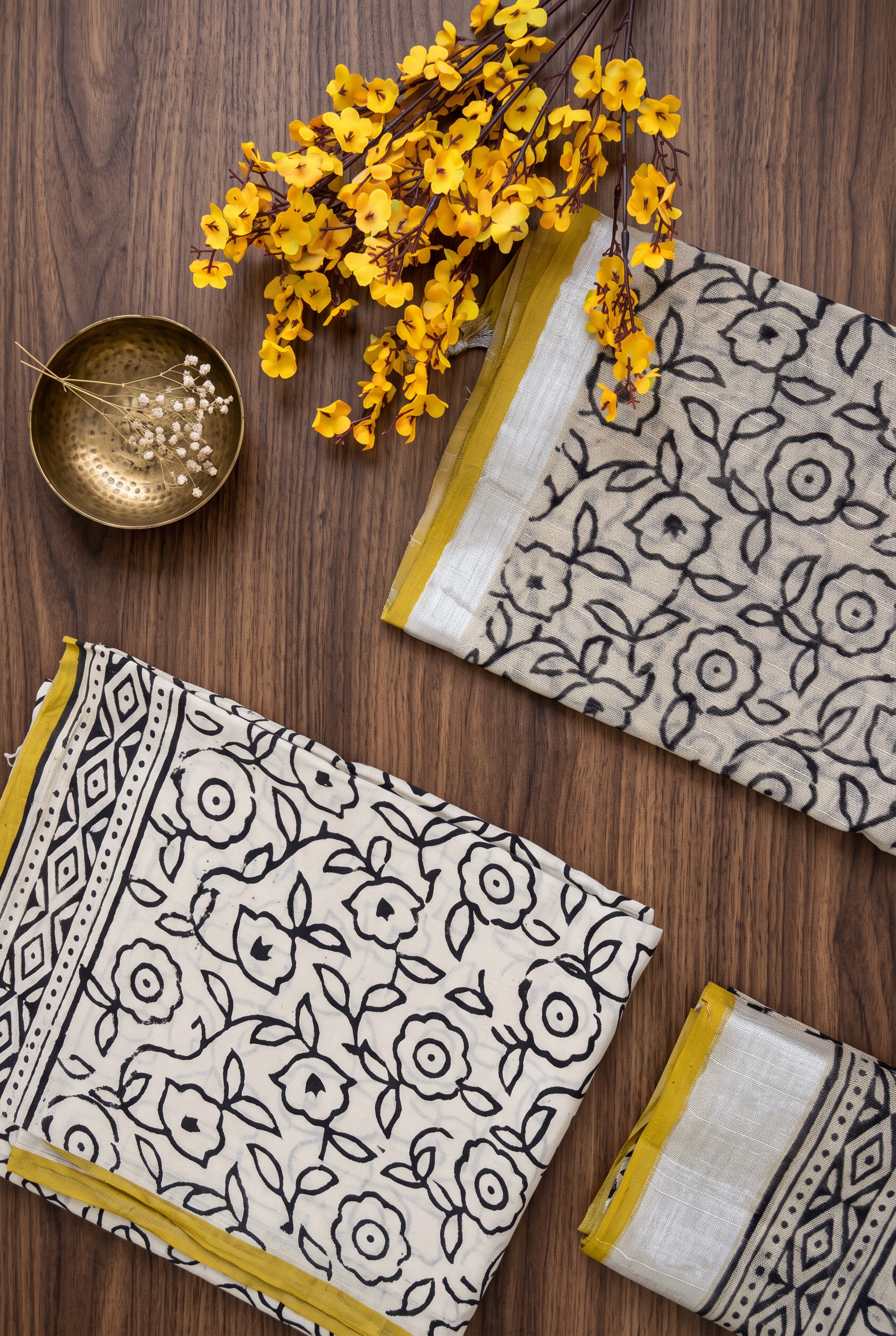 BLACK AND CREAM STRIPED